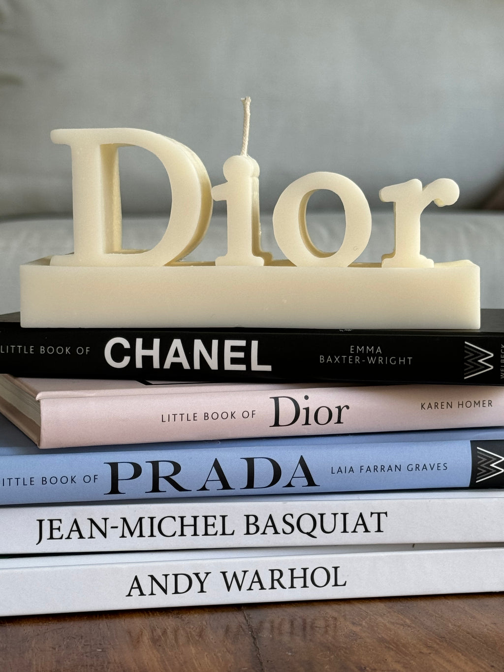 L DIOR LOGO